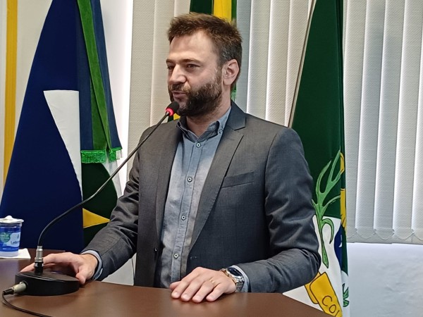 Prefeito de Colíder sanciona lei que proíbe músicas com apologia ao crime