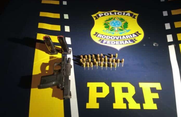 Condutor é preso com pistola após abordagem na BR-163 em Sinop