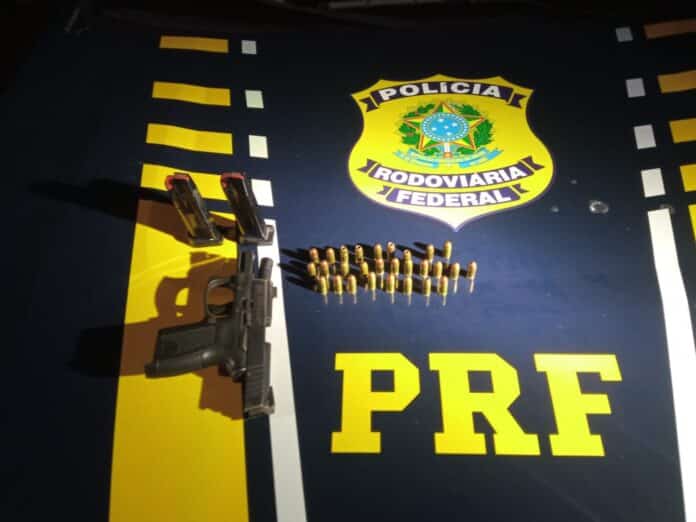 Condutor é preso com pistola após abordagem na BR-163 em Sinop