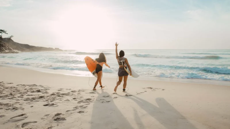 Austrália inaugura recife artificial que cria onda perfeita para o surfe
