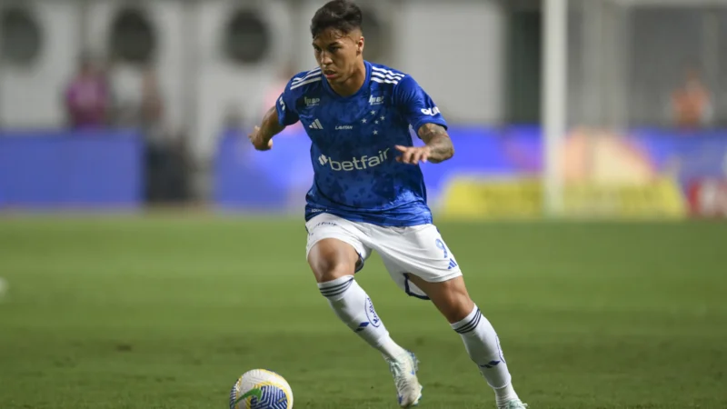 Cruzeiro defende a liderança do Brasileirão diante do Juventude no Mineirão