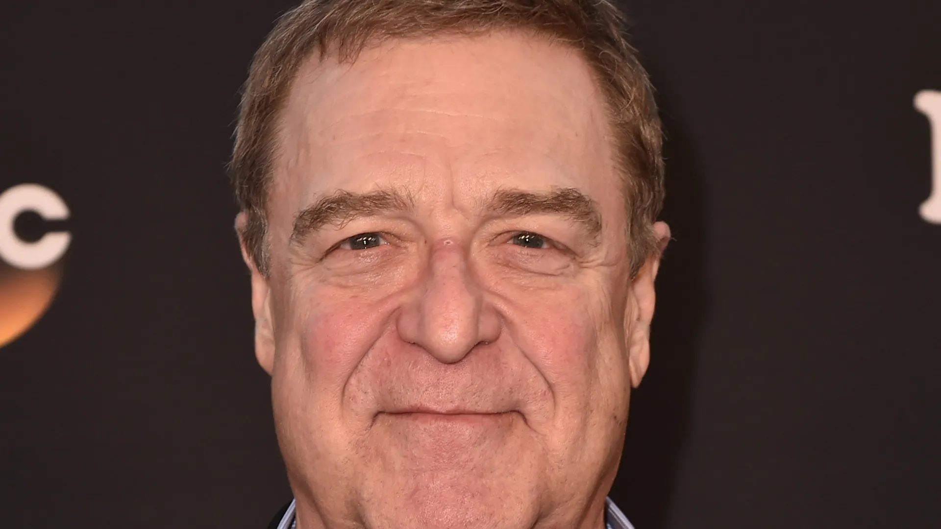 Ator americano John Goodman impressiona ao perder 90 quilos