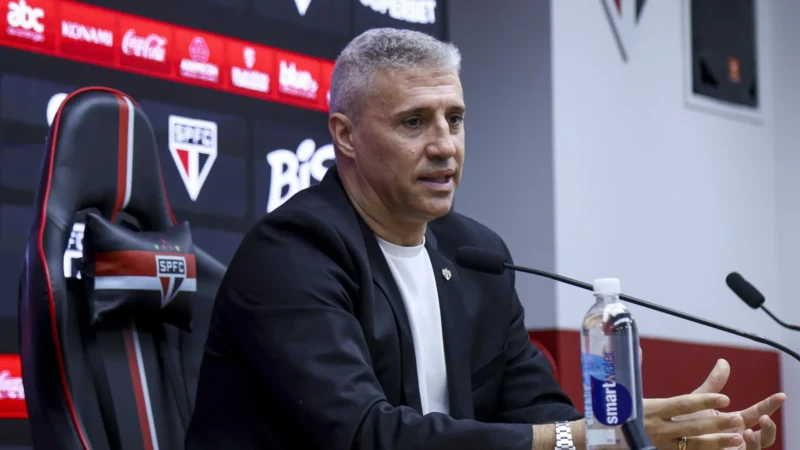 Postura de Crespo em coletiva estremece bastidores e faz São Paulo mudar