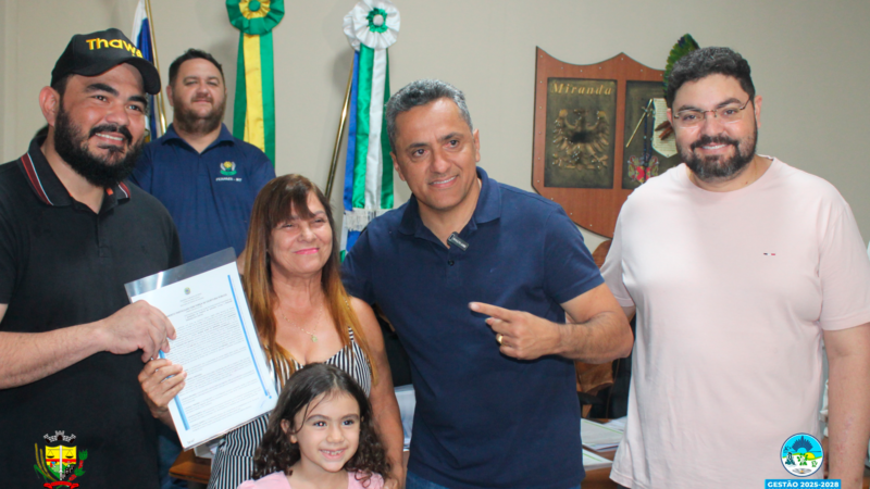 Peixoto Celebra Entrega de Títulos de Propriedade a Mais de 40 Moradores
