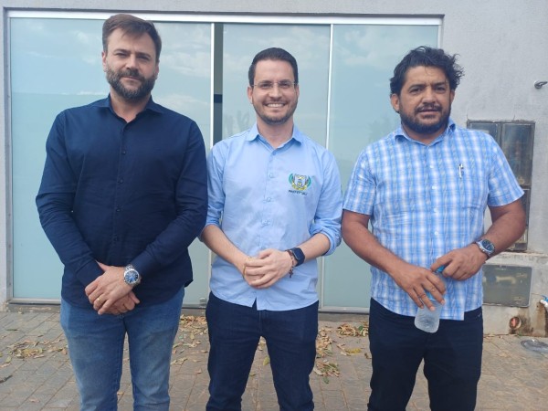 Diretor da Eletrobrás se reúne com prefeitos e diz que situação da UHE Colíder está estável