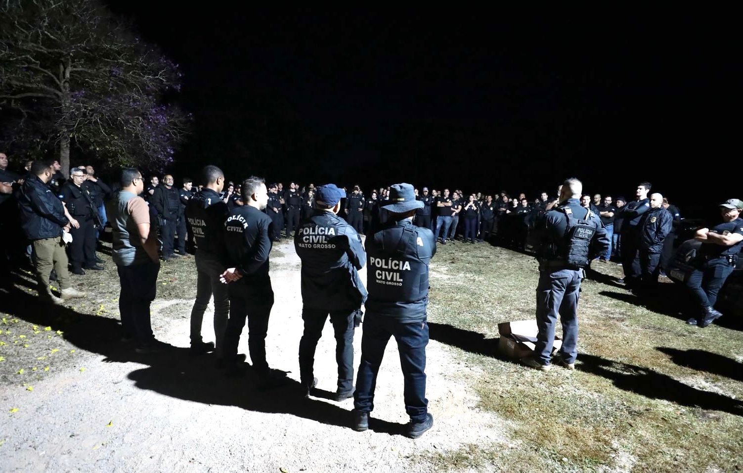 Polícia cumpre 58 mandados em operação contra organização criminosa em Mato Grosso