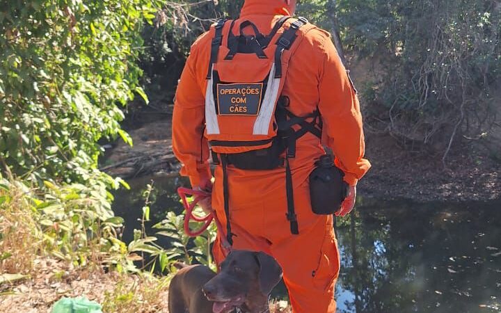 Corpo de Bombeiros localiza corpo de jovem dentro dE rio linha 27 em óbito