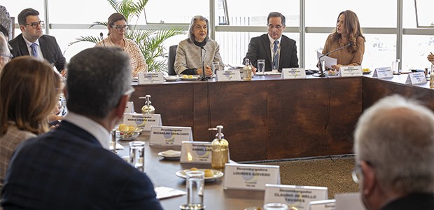 Gestão das Eleições 2026 é tema de encontro entre TSE e TREs em Brasília