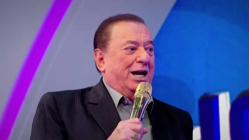 Raul Gil se pronuncia sobre briga familiar e pede retratação da neta e da filha