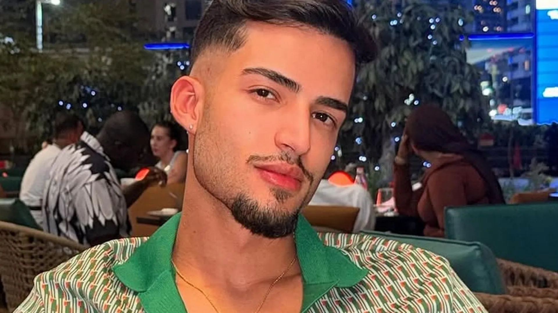 Ator pornô Ryan Silveira está consciente, diz mãe; amigo morreu em acidente