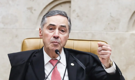 Barroso diz que STF deve avaliar reação contra sanções dos EUA
