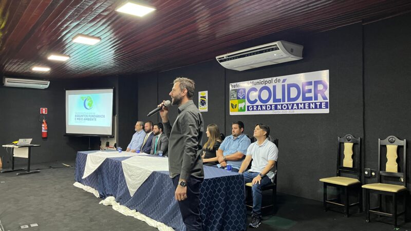 Regularização fundiária garante dignidade a moradores de Colíder em cerimônia que lotou o Centro de Eventos