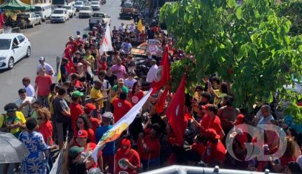 Manifestantes fazem ato contra anistia e ‘PEC da Blindagem’ no CPA 2