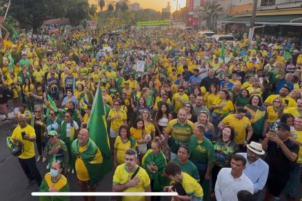 Manifestantes criticam Lula, pedem anistia e impeachment no STF