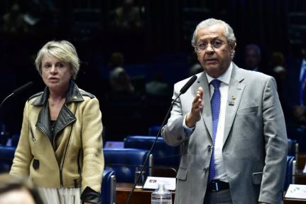Senadores de MT celebram ‘enterro’ da PEC da Blindagem; ‘Escárnio’