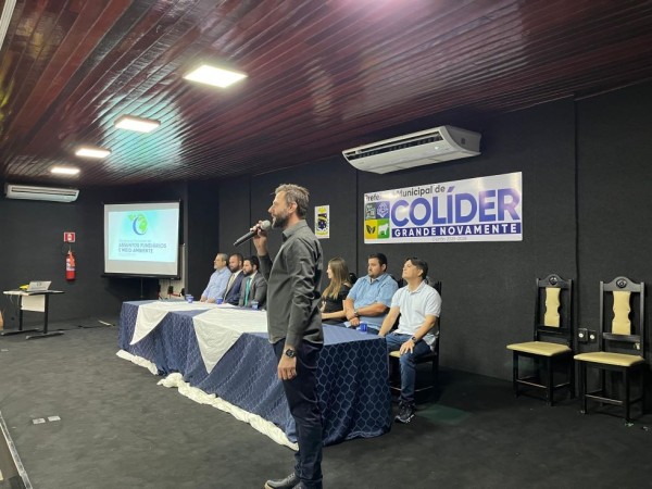 Regularização fundiária é destacada em solenidade em Colíder