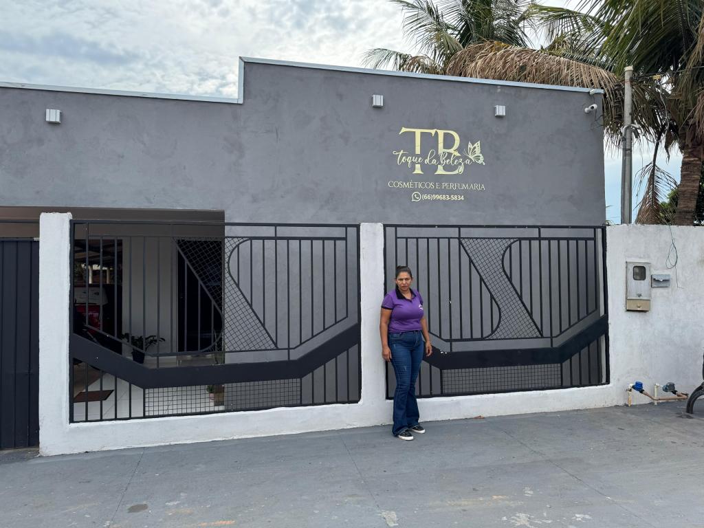 Empreendedora de Água Boa investe no comércio de cosméticos e impulsiona vendas