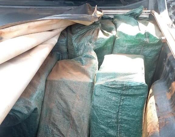 Polícia Militar e Gefron apreendem 247 tabletes de cocaína avaliados em mais de R$ 7 milhões