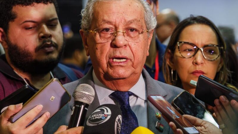 Após aval de Mendes, Jayme não confirma candidatura à reeleição