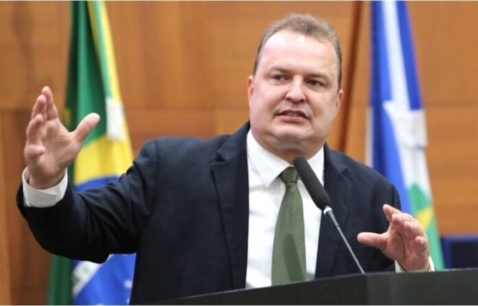 Medida proposta por presidente da Assembleia repercute em evento nacional