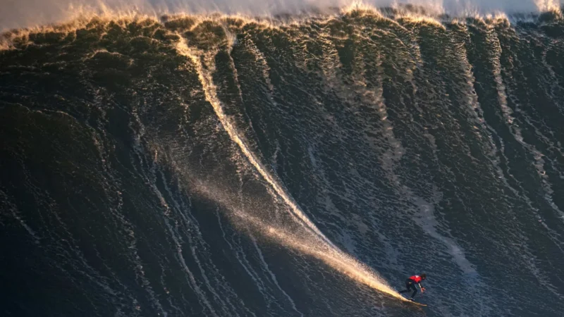 Chumbo é eleito melhor do mundo, e Brasil domina premiação nas ondas gigantes
