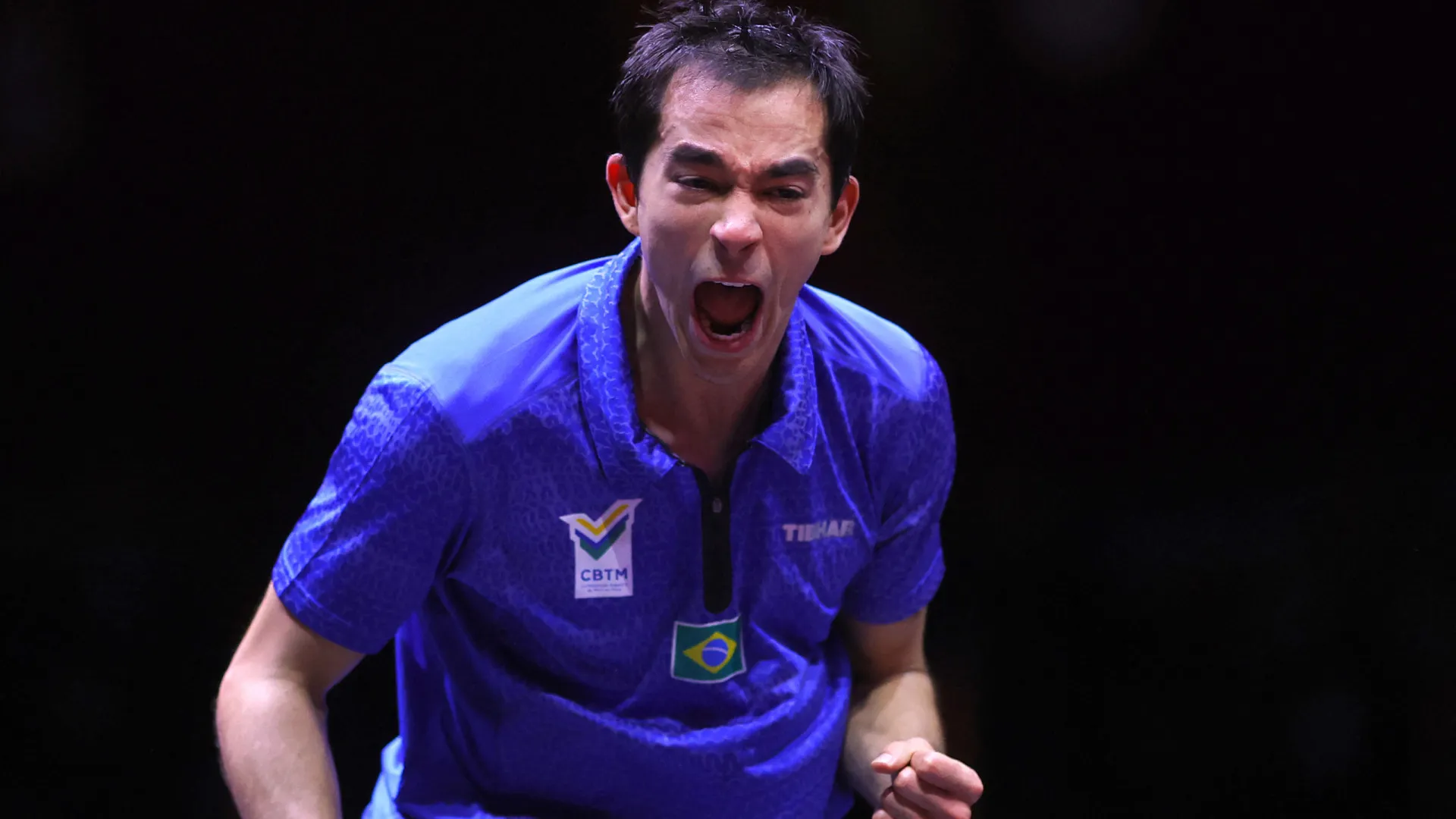 Hugo Calderano é dominado pelo número 2 do mundo e fica com o vice no WTT de Macau