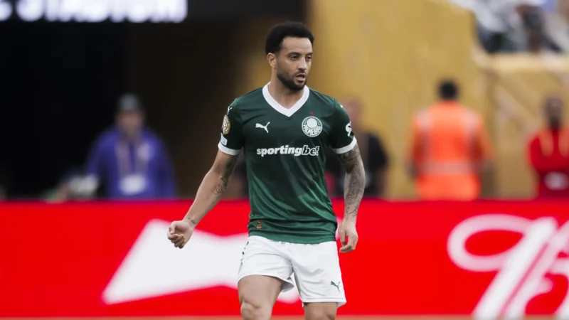 Felipe Anderson cresce no Palmeiras com resiliência em meio à prisão do pai