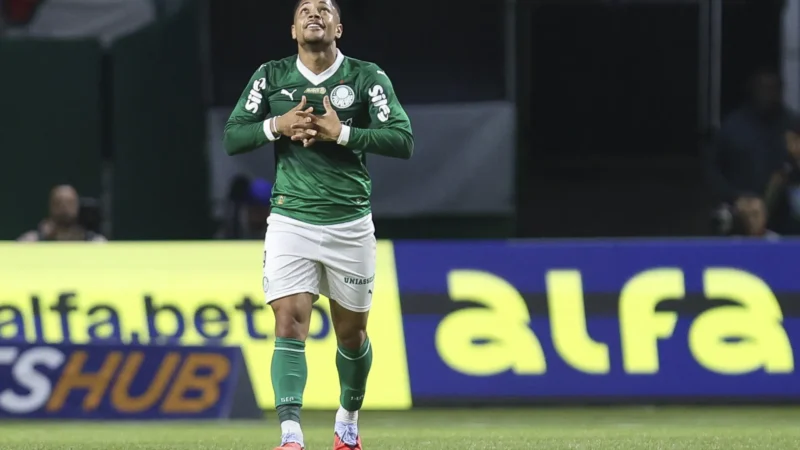 Vitor Roque faz 3, e Palmeiras define no 1º tempo goleada sobre o Inter