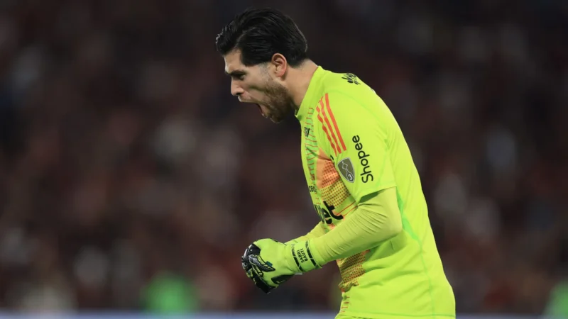 Rossi vai de aposta não aproveitada no Estudiantes ao auge no Flamengo