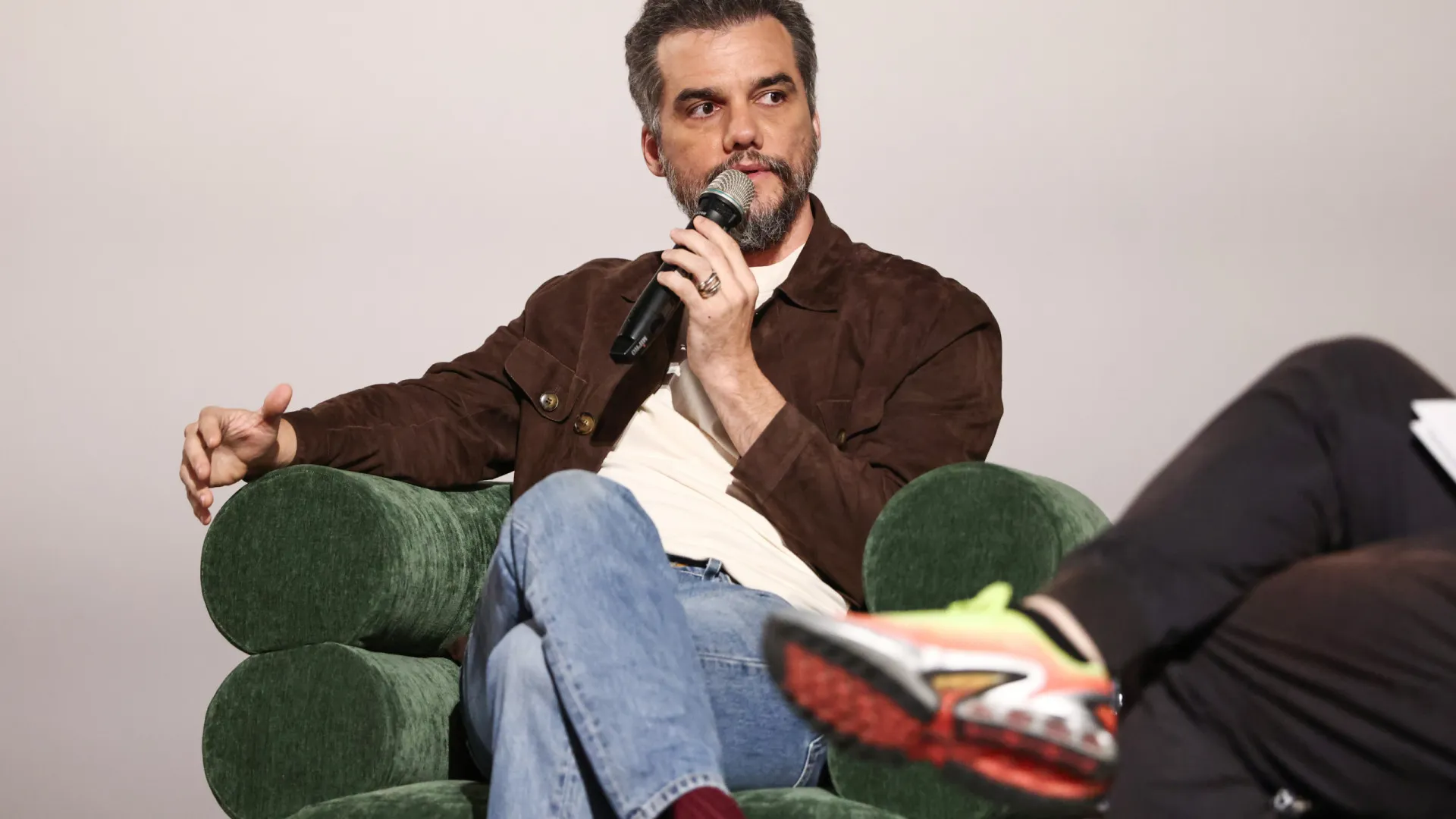 Wagner Moura critica cobrança para que artistas se posicionem politicamente
