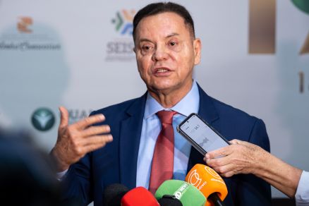 Botelho: “Ninguém está tirando Jayme, ele tem que se posicionar”