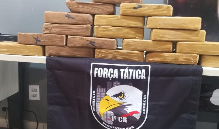 Força Tática da PM e PRF apreendem 19 tabletes de pasta base de cocaína em Várzea Grande