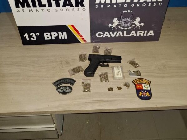 Cavalaria da PM prende homem com revólver em Peixoto de Azevedo