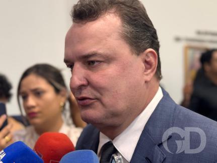 Russi avalia eleição ao governo decidida em dois turnos no ano que vem