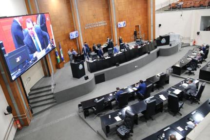 Assembleia segura tramitação da LOA em novo recado ao governo Mauro Mendes