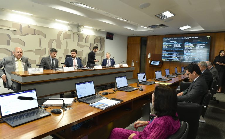 Sistema precisa de ajustes para garantir energia barata, diz relator de medida provisória Fonte: Agência Câmara de Notícias