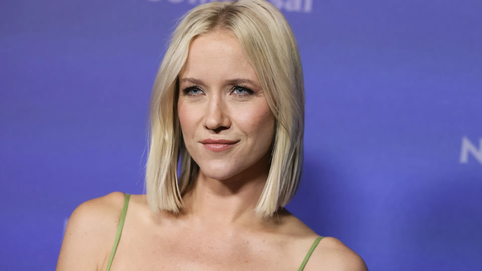 Atriz fala sobre gravidez de personagem e diz o que esperar da 11ª temporada de ‘Chicago Med’
