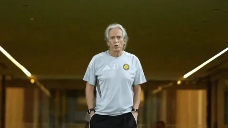 Jorge Jesus arriscou falar inglês e o momento já se tornou viral; assista