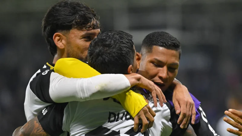 Dudu brilha, e Atlético-MG arranca empate heroico com Del Valle na altitude