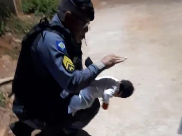 PM salva vida de recém-nascida que se engasgou durante amamentação; 2º caso em menos de uma semana