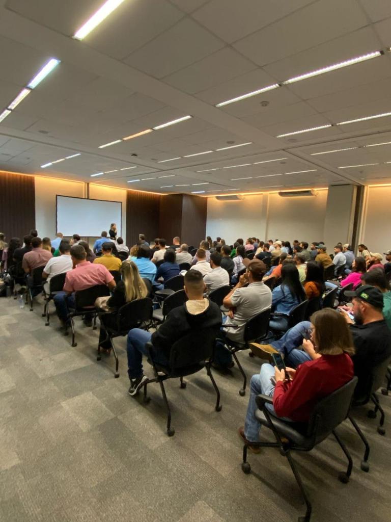 Indea oferece treinamento a médicos veterinários interessados em atuar em eventos agropecuários