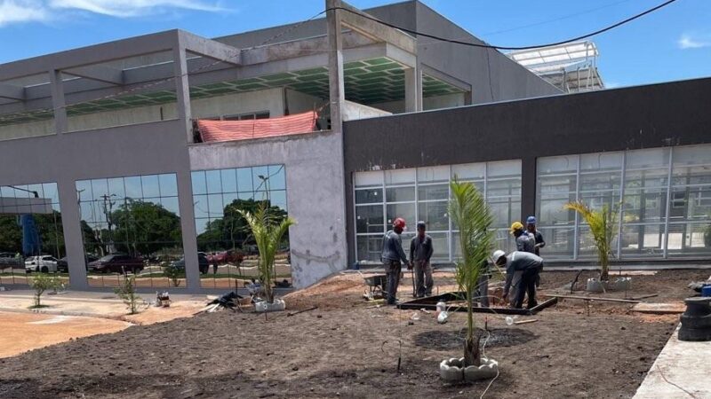 Prédios do novo Hospital Universitário Júlio Muller entram em fase de acabamento