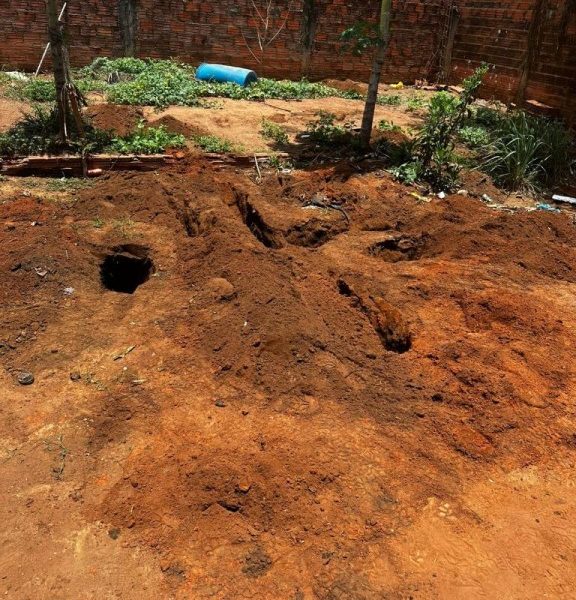 Corpo de homem é encontrado enterrado em quintal de residência em Mato Grosso; 3 presos