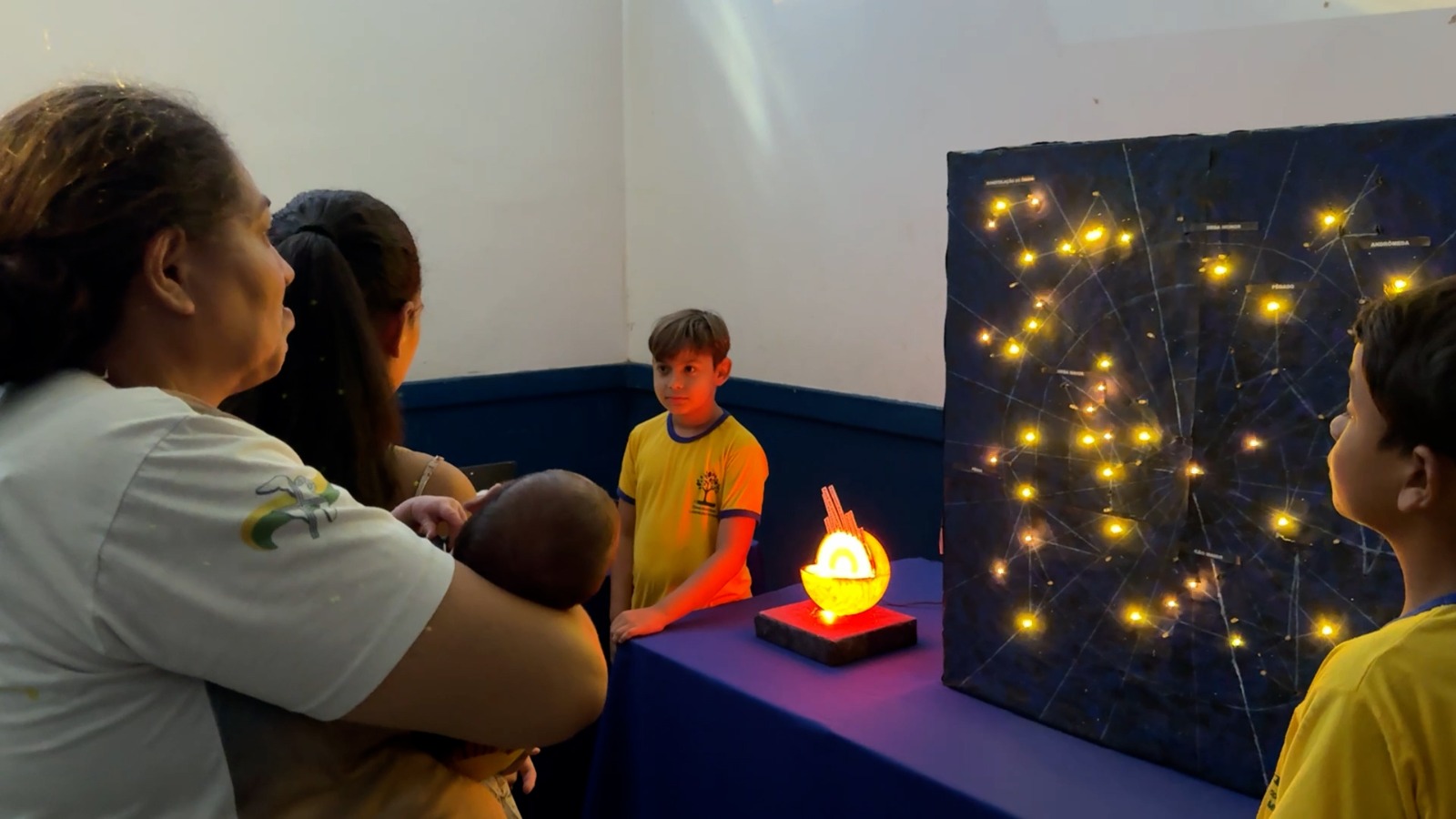 Mostra do Saber – Ciência em Foco 2025 movimenta a Escola Luiza Mioto Ferreira