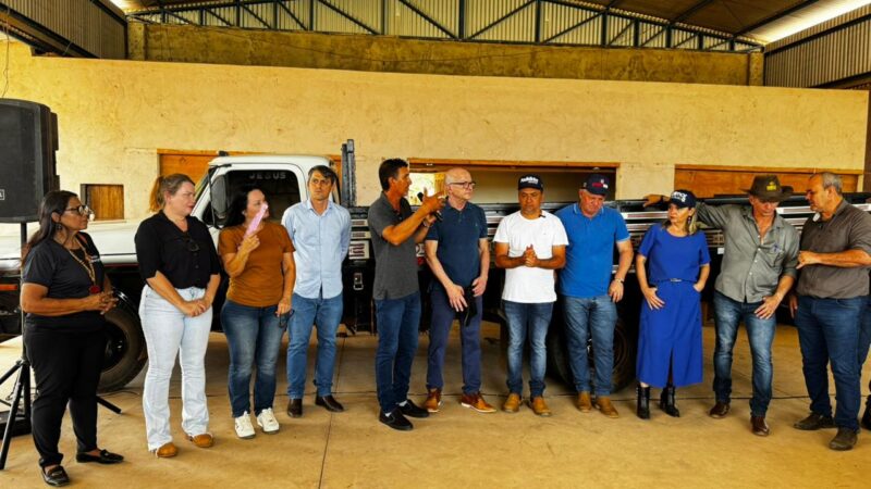 Vice-Governador Otaviano Pivetta Garante Nova Escola com Ginásio e Prefeito Paulistinha Anuncia Posto de Saúde para Vida Nova 2