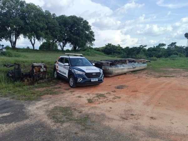 PM frustra resgate de balsa usada em garimpo ilegal no Rio Teles Pires