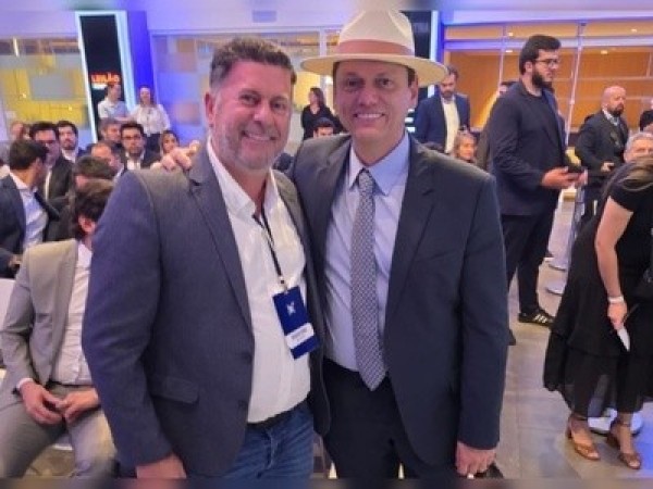 Grupo de Sinop vence leilão bilionário e assume operação das balsas de São Paulo