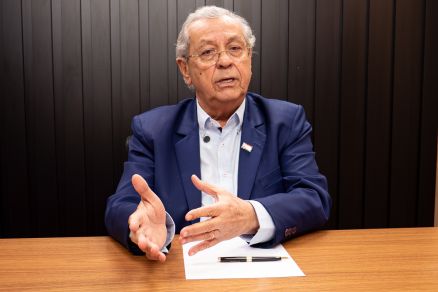 Jayme tenta atrair prefeita, esposa de Max, para vice em chapa