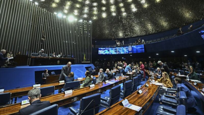 Senado aprova isenção de imposto para quem ganha até RS 5 mil