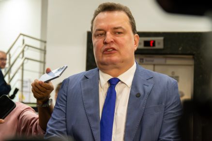 Max nega racha da AL com Executivo após divergência sobre reajuste